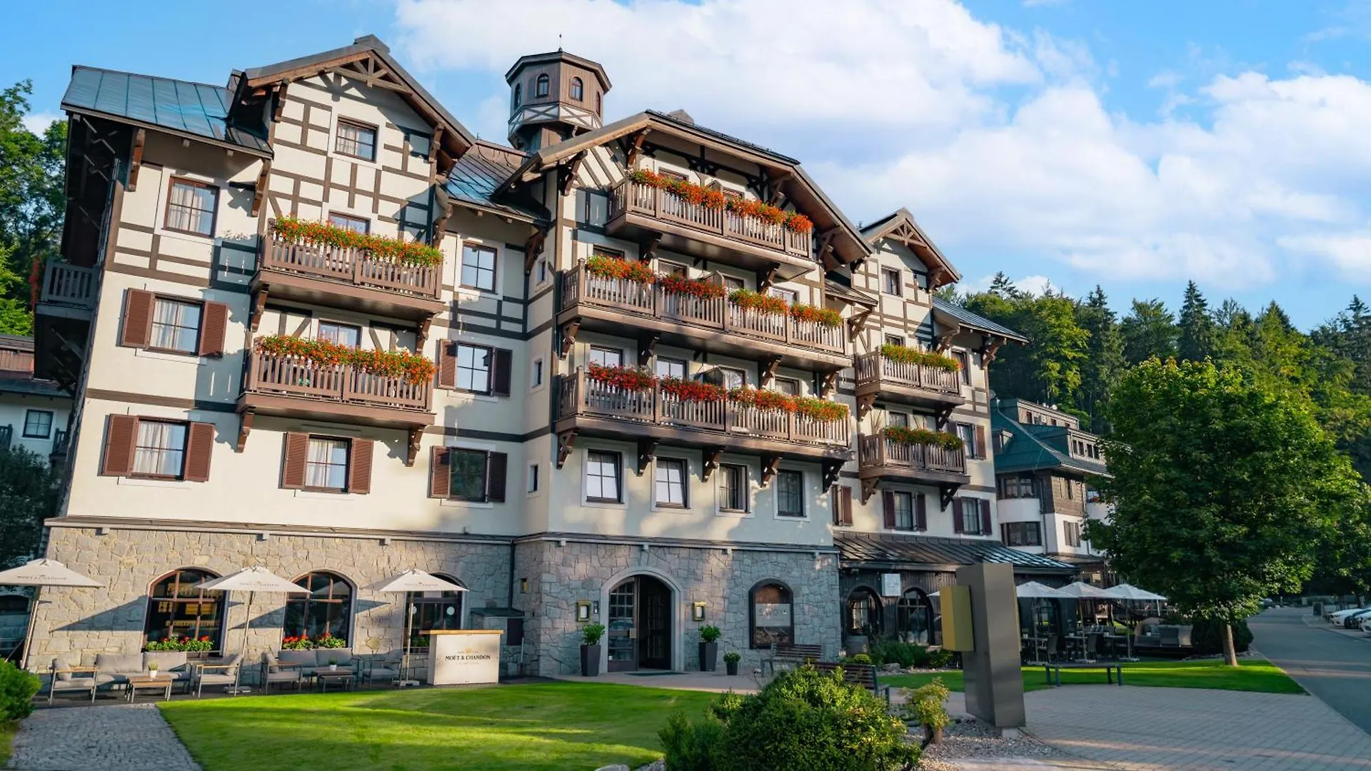 Savoy Hotel Spindleruv Mlyn